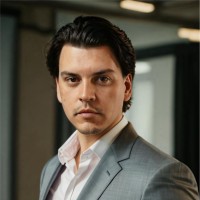 Josh_Thompson seen in white color shirt and grey color suit